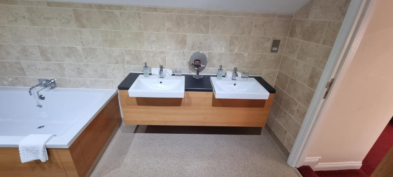 Ecclefechan Hotel Dış mekan fotoğraf