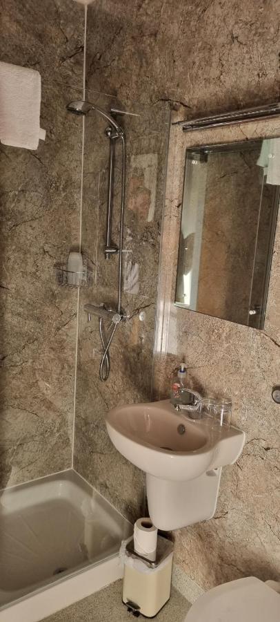 Ecclefechan Hotel Dış mekan fotoğraf
